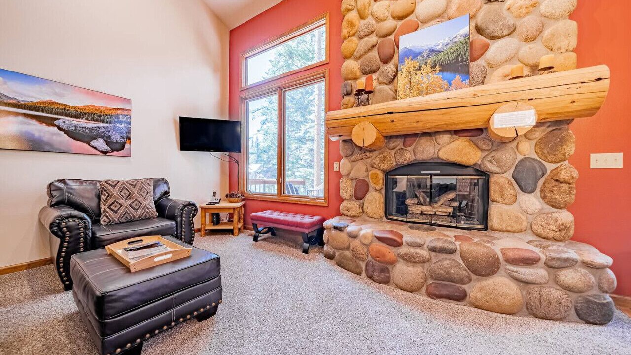 Photo of Livingroom in Aspen Brook