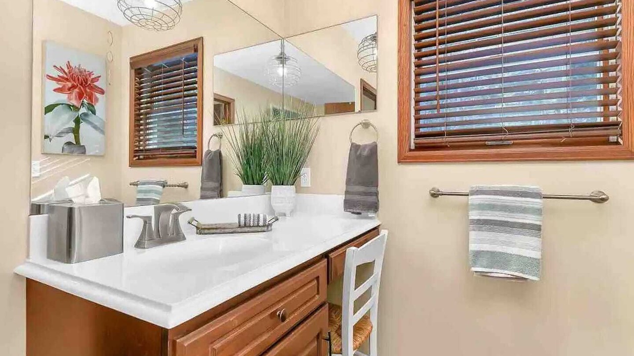 Photo of Bathroom in Black Hawk