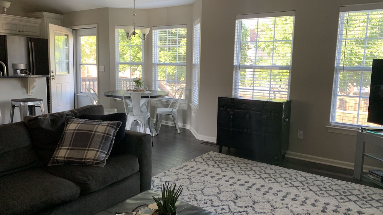 Photo of Livingroom in Hays