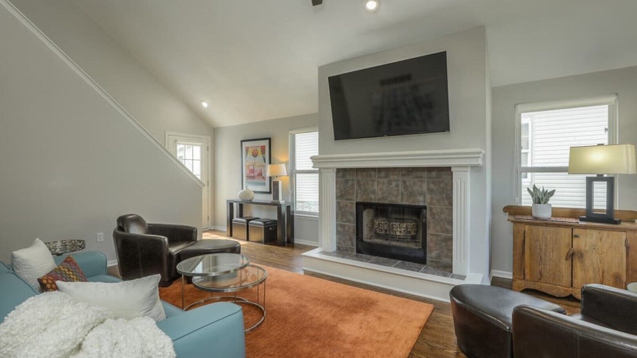 Photo of Livingroom in Westside North