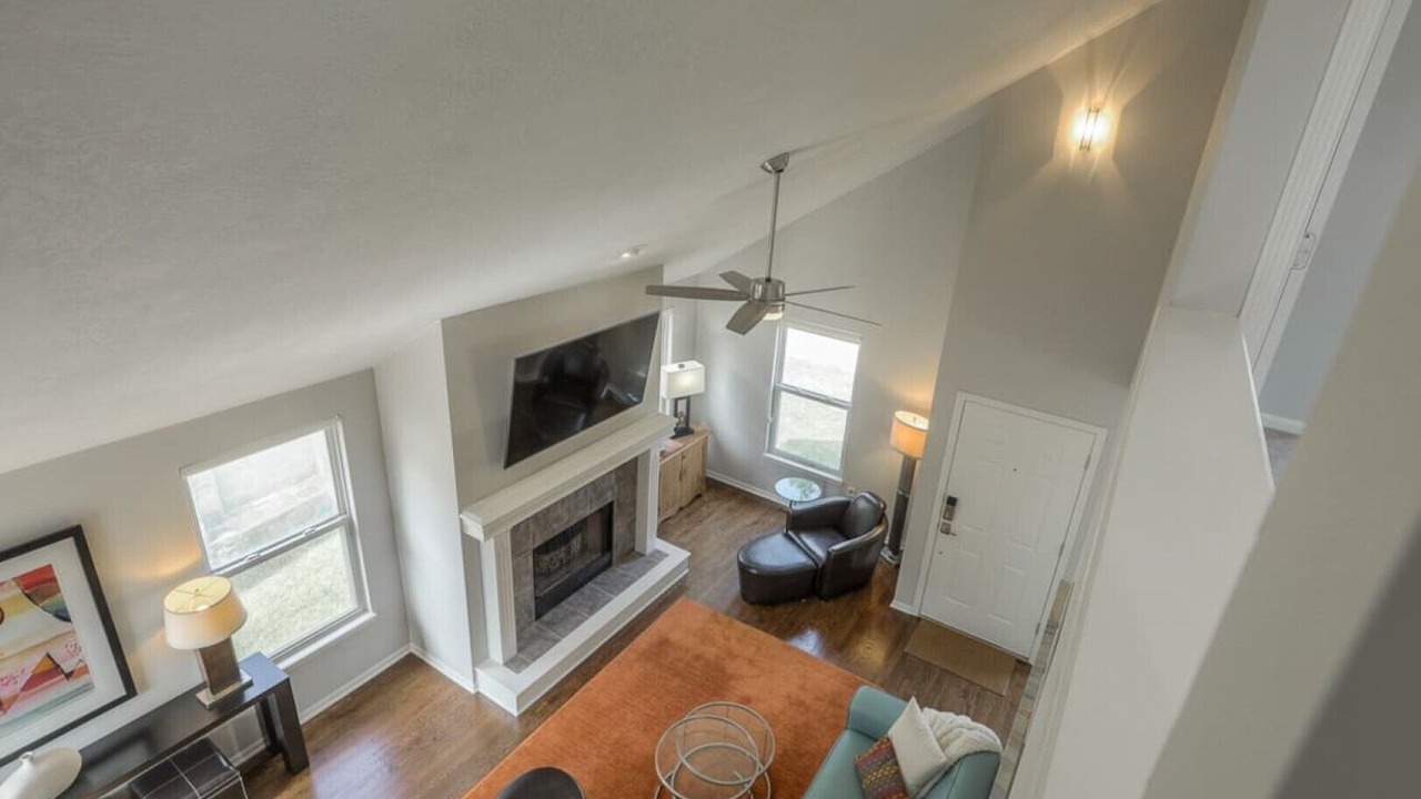 Photo of Livingroom in Westside North