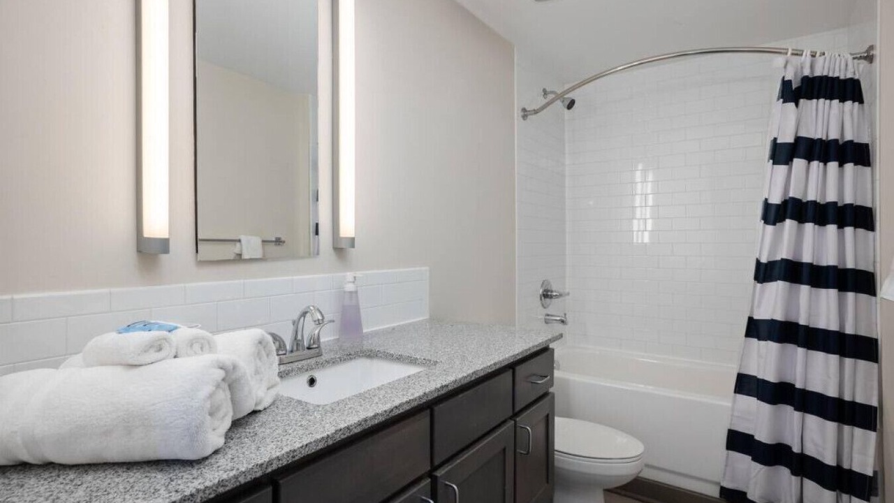 Photo of Bathroom in Hanover Place