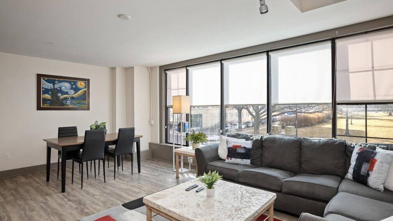 Photo of Livingroom in Hanover Place