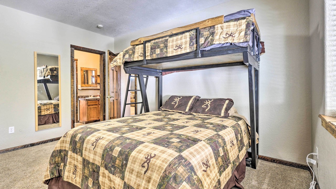 Photo of Bedroom in Valley of the Sun