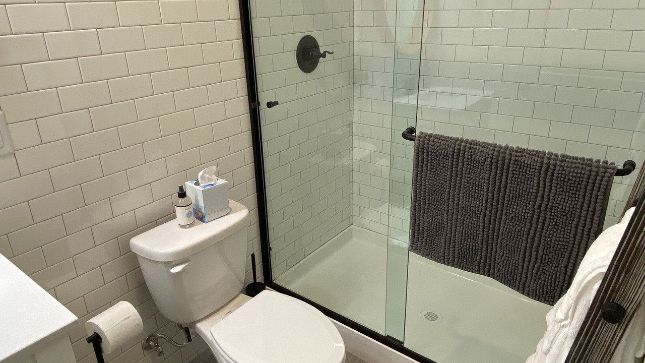 Photo of Bathroom in Westside North