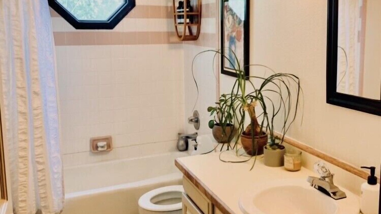 Photo of Bathroom in Cheyenne