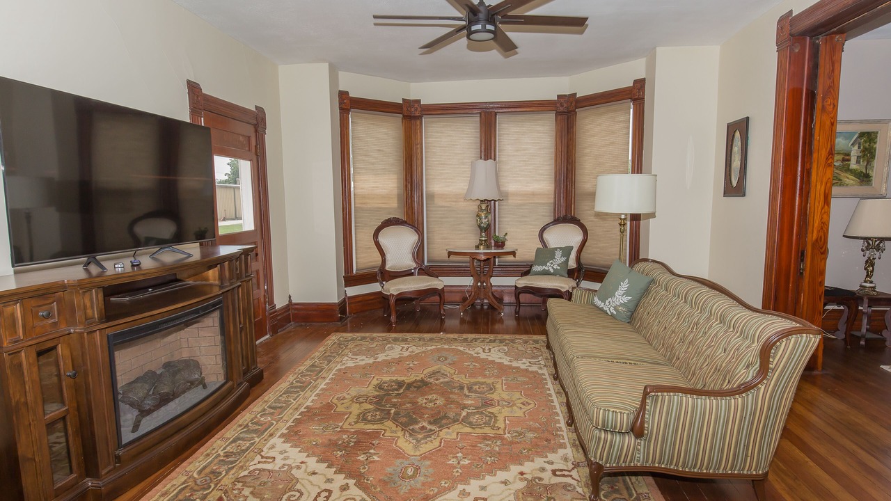 Photo of Livingroom in Marquette