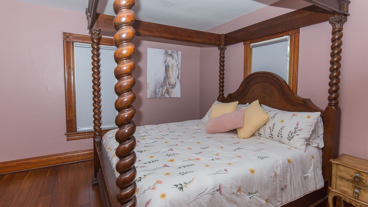 Photo of Bedroom in Marquette