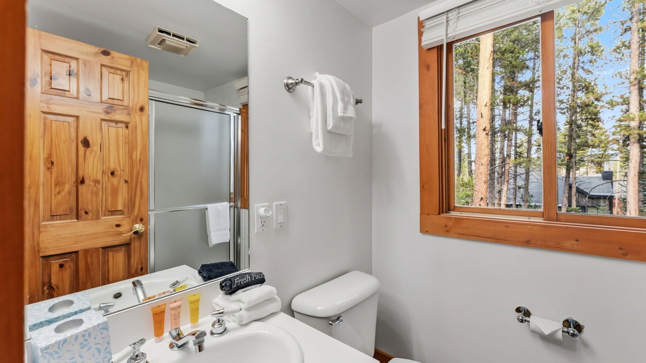 Photo of Bathroom in Warrior's Mark West