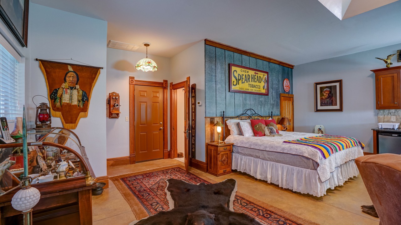 Photo of Bedroom in Cottonwood Falls