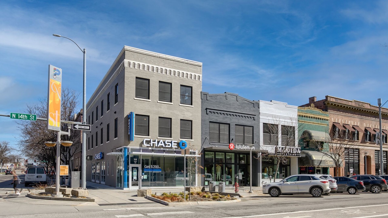 Photo of Others in Downtown Lincoln