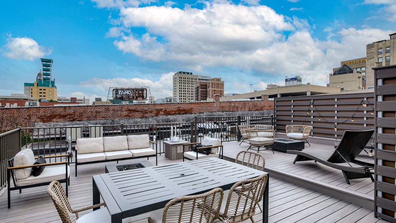Photo of Outdoor in Downtown Lincoln