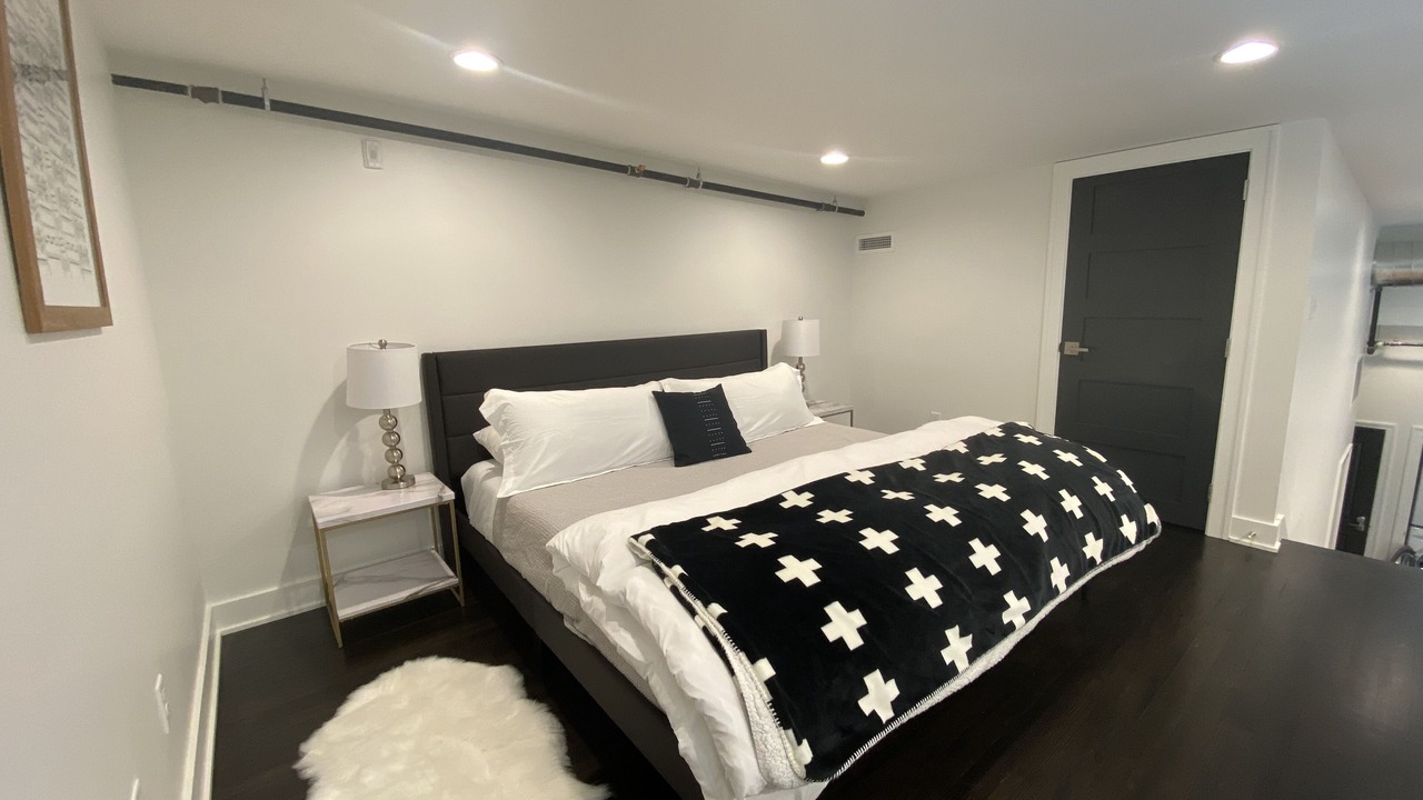 Photo of Bedroom in Downtown Lincoln