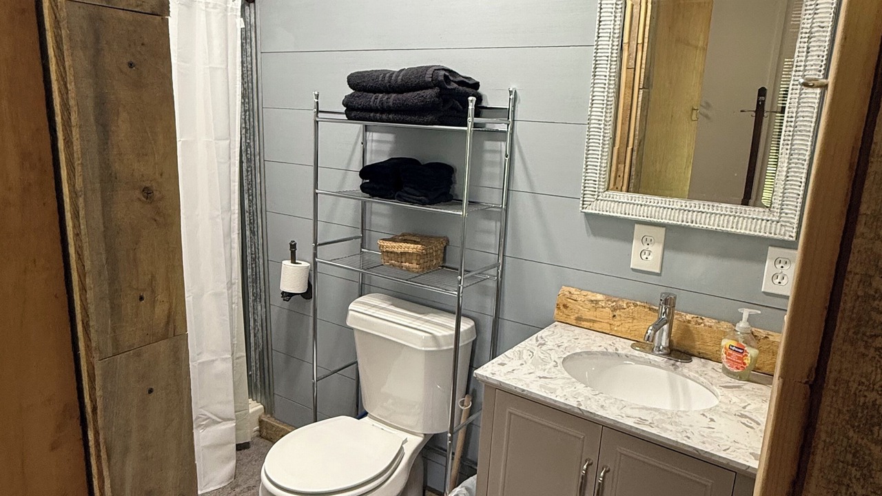 Photo of Bathroom in Lamont