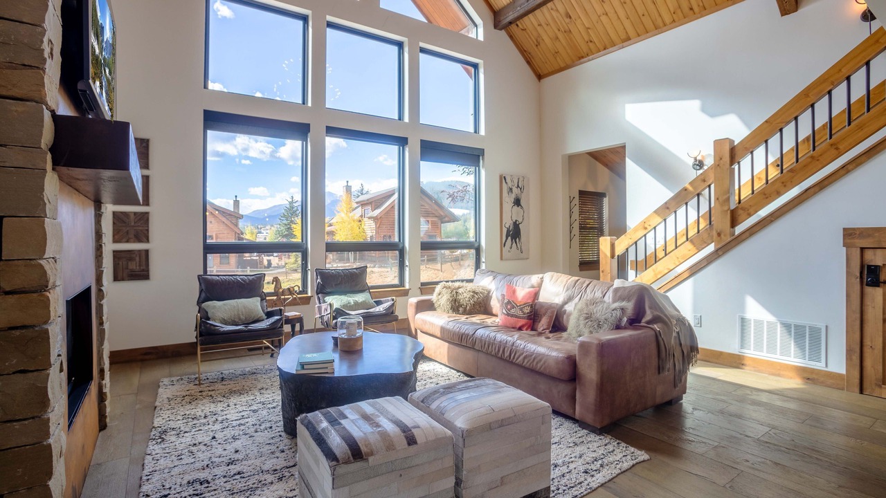 Photo of Livingroom in Estes Park