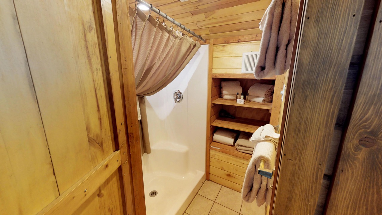 Photo of Bathroom in Red River