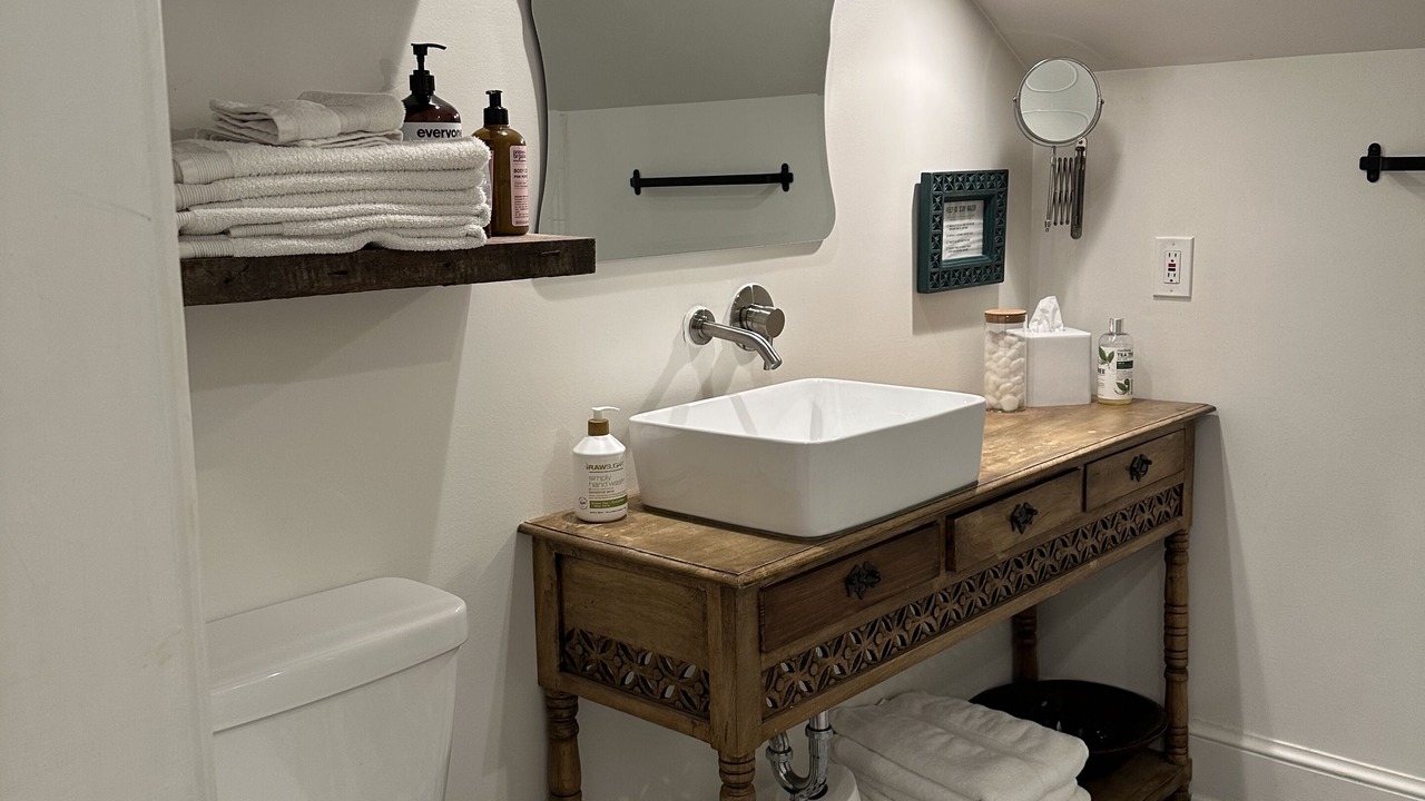 Photo of Bathroom in East Lawrence