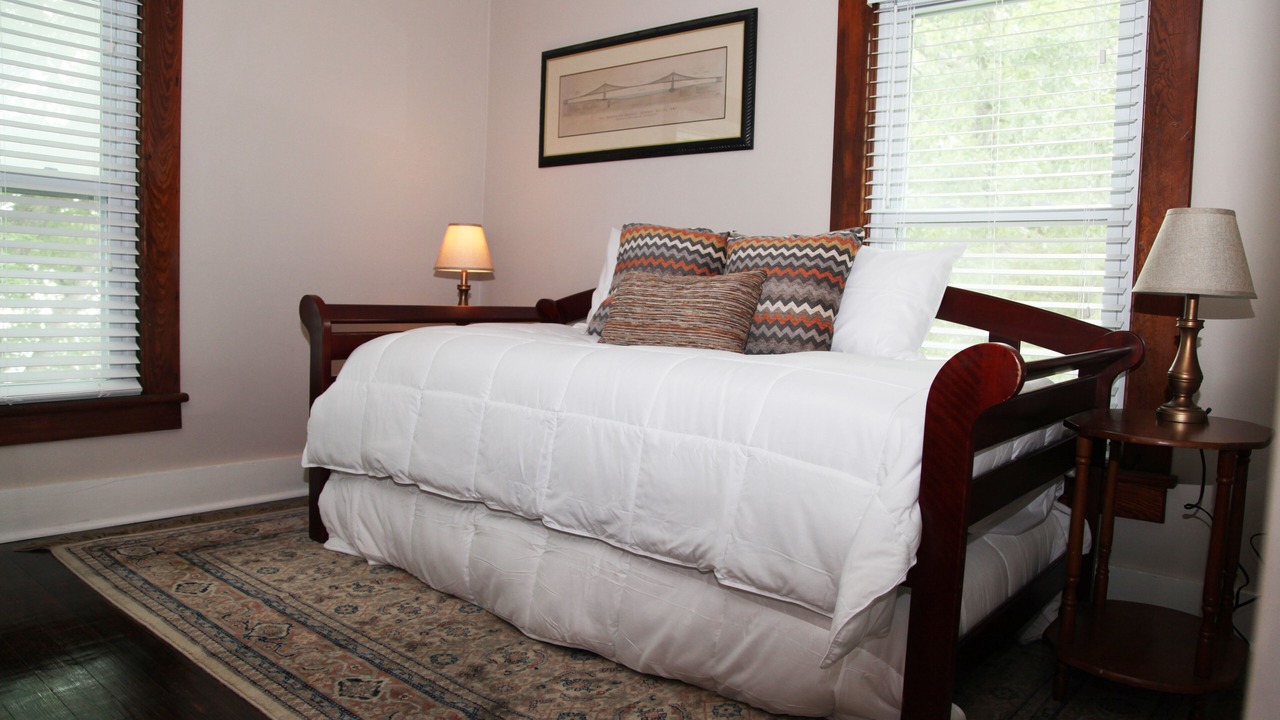 Photo of Bedroom in Cottonwood Falls
