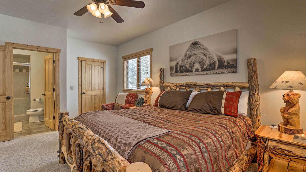 Photo of Bedroom in Blue River