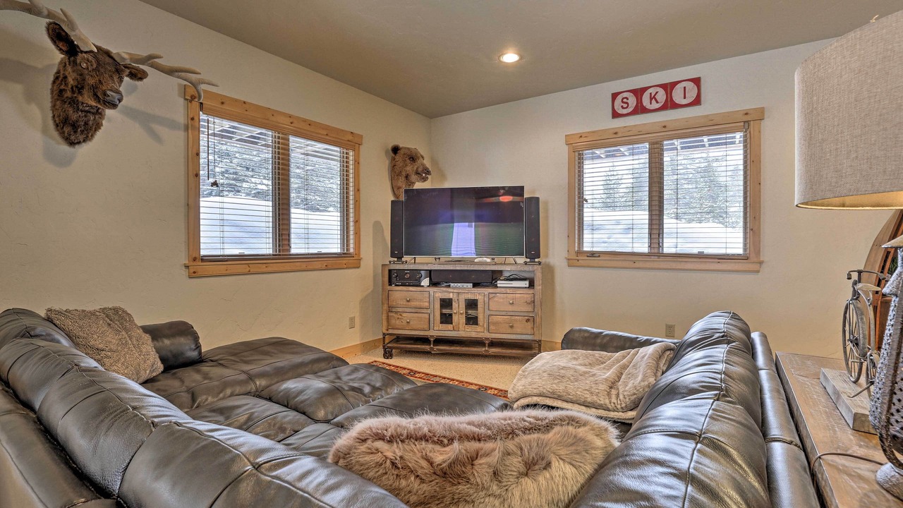 Photo of Livingroom in Blue River