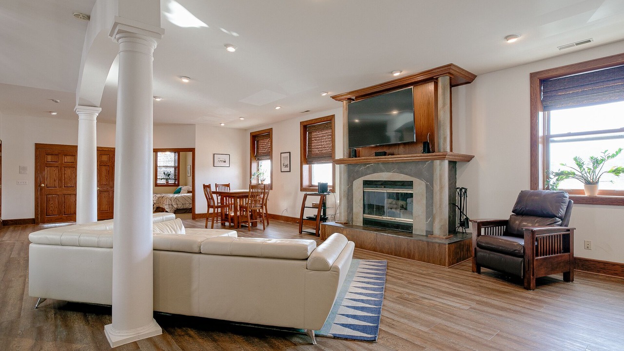 Photo of Livingroom in Downtown Lincoln