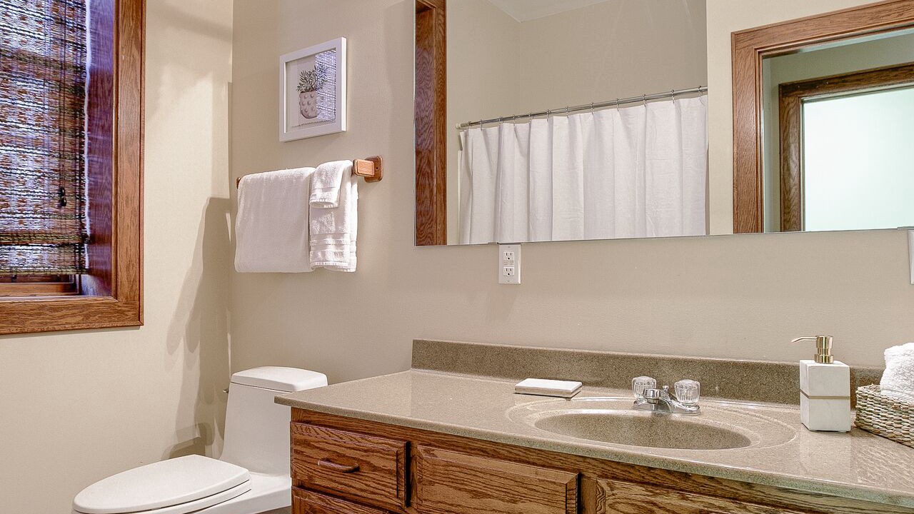 Photo of Bathroom in Downtown Lincoln