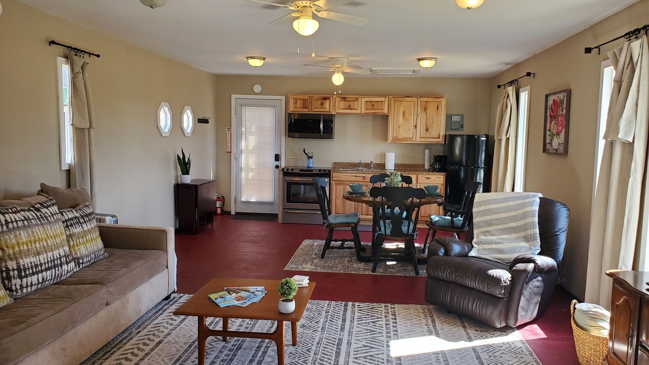 Photo of Livingroom in Dexter