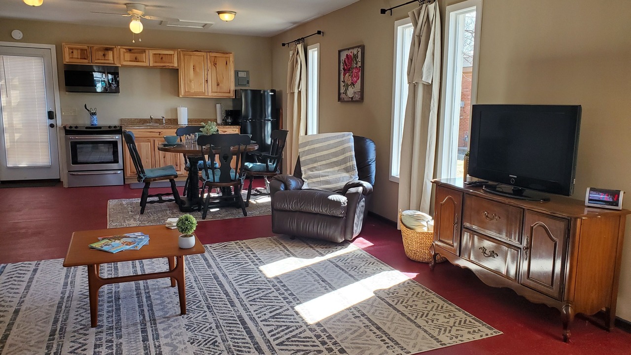 Photo of Livingroom in Dexter