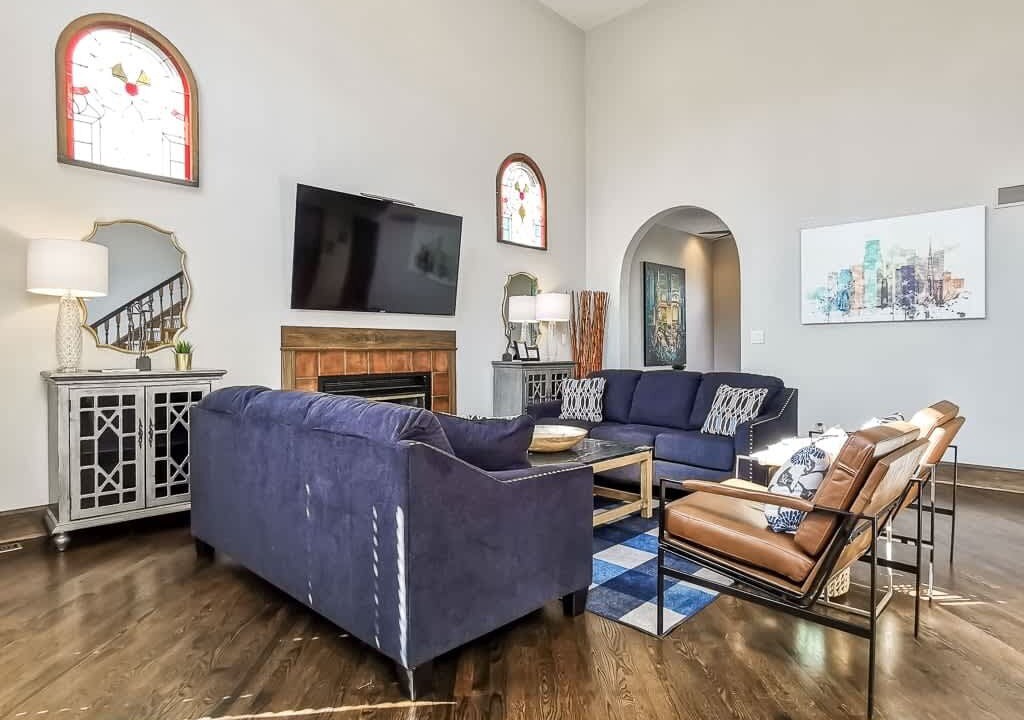 Photo of Bedroom in West Plaza