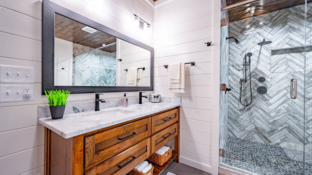 Photo of Bathroom in Broken Bow