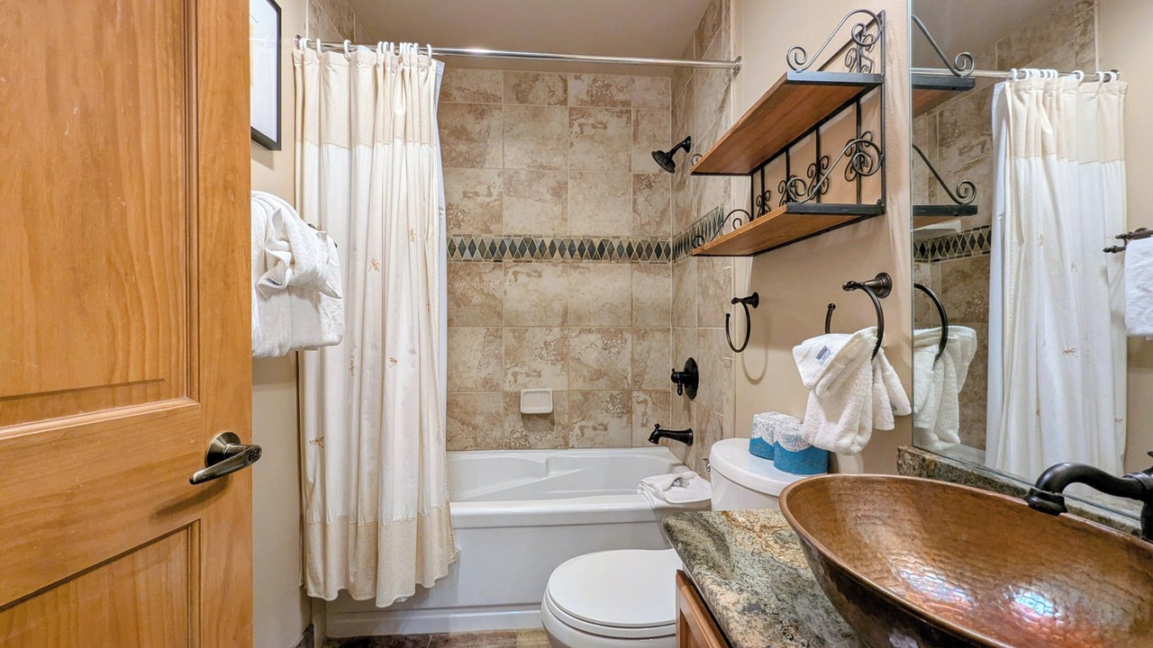Photo of Bathroom in River Run