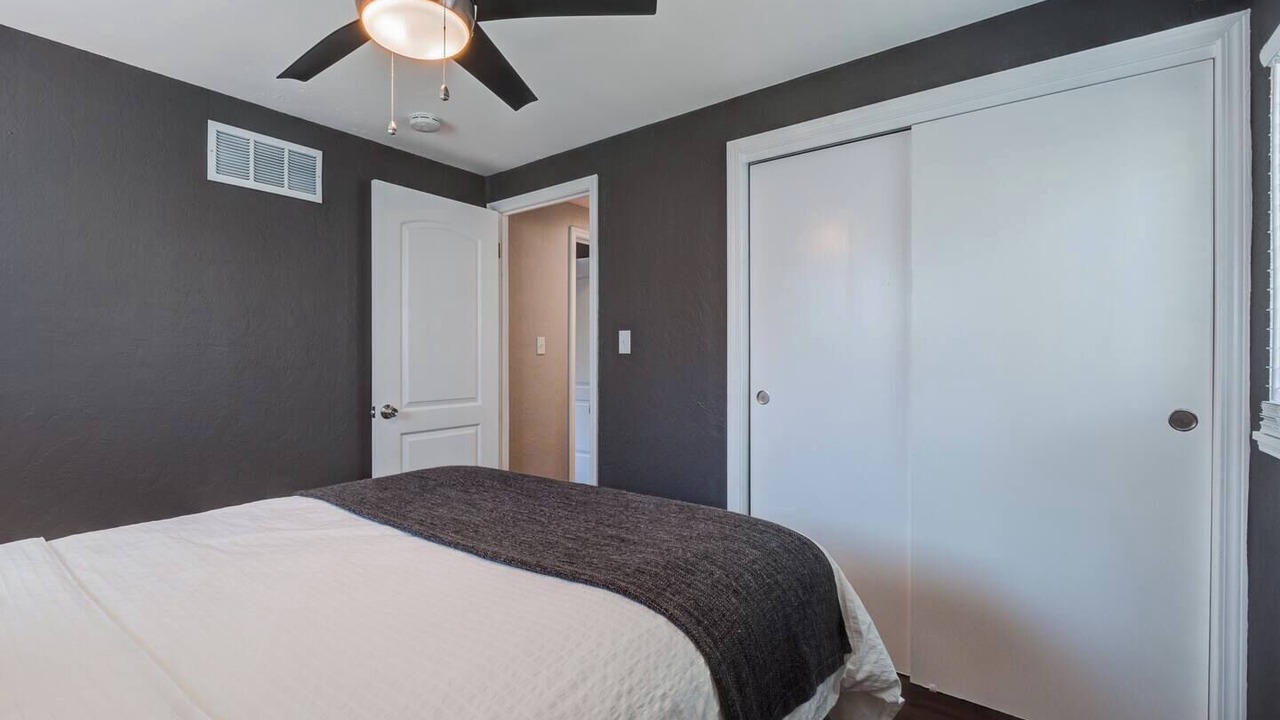 Photo of Bedroom in Rosedale