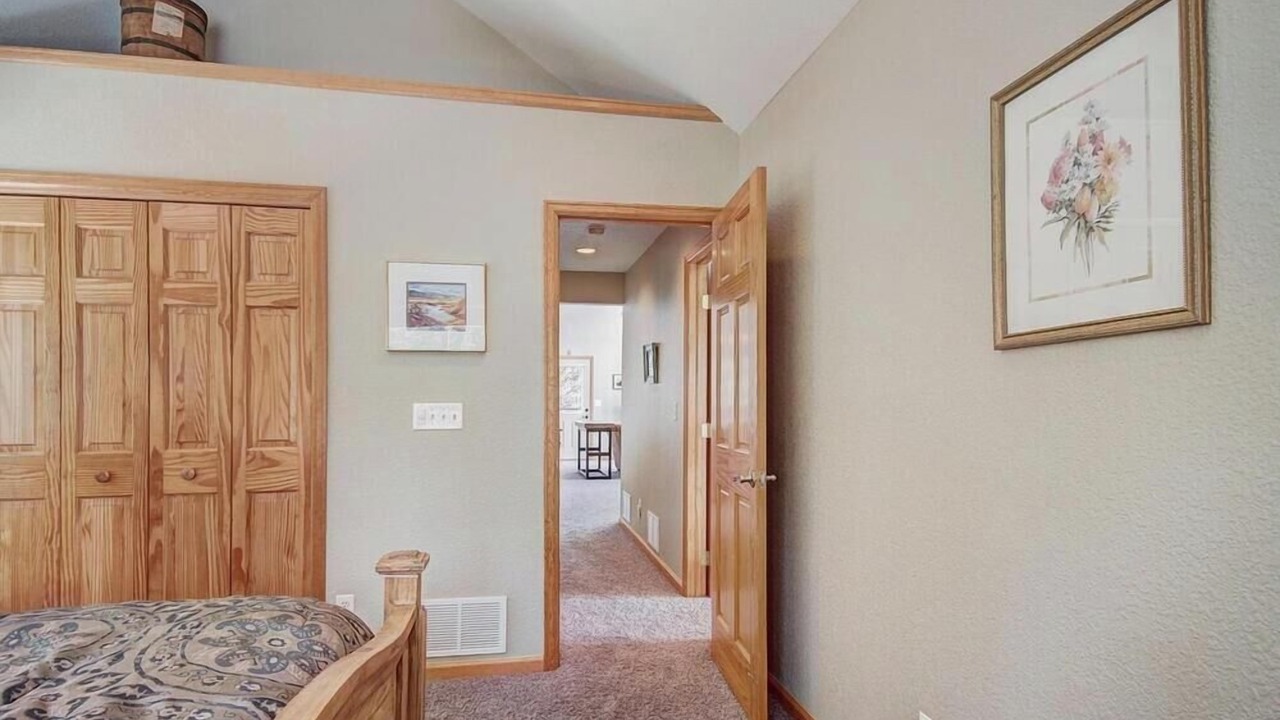 Photo of Bedroom in Valley of the Sun