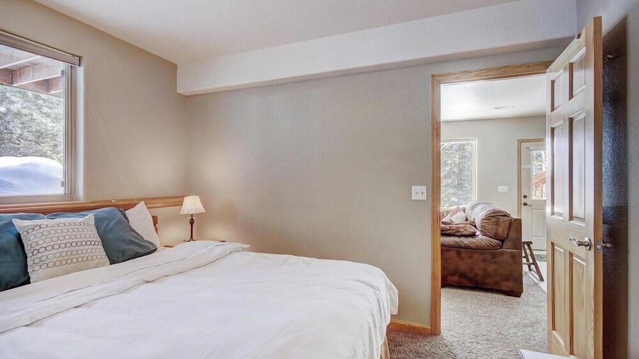 Photo of Bedroom in Valley of the Sun