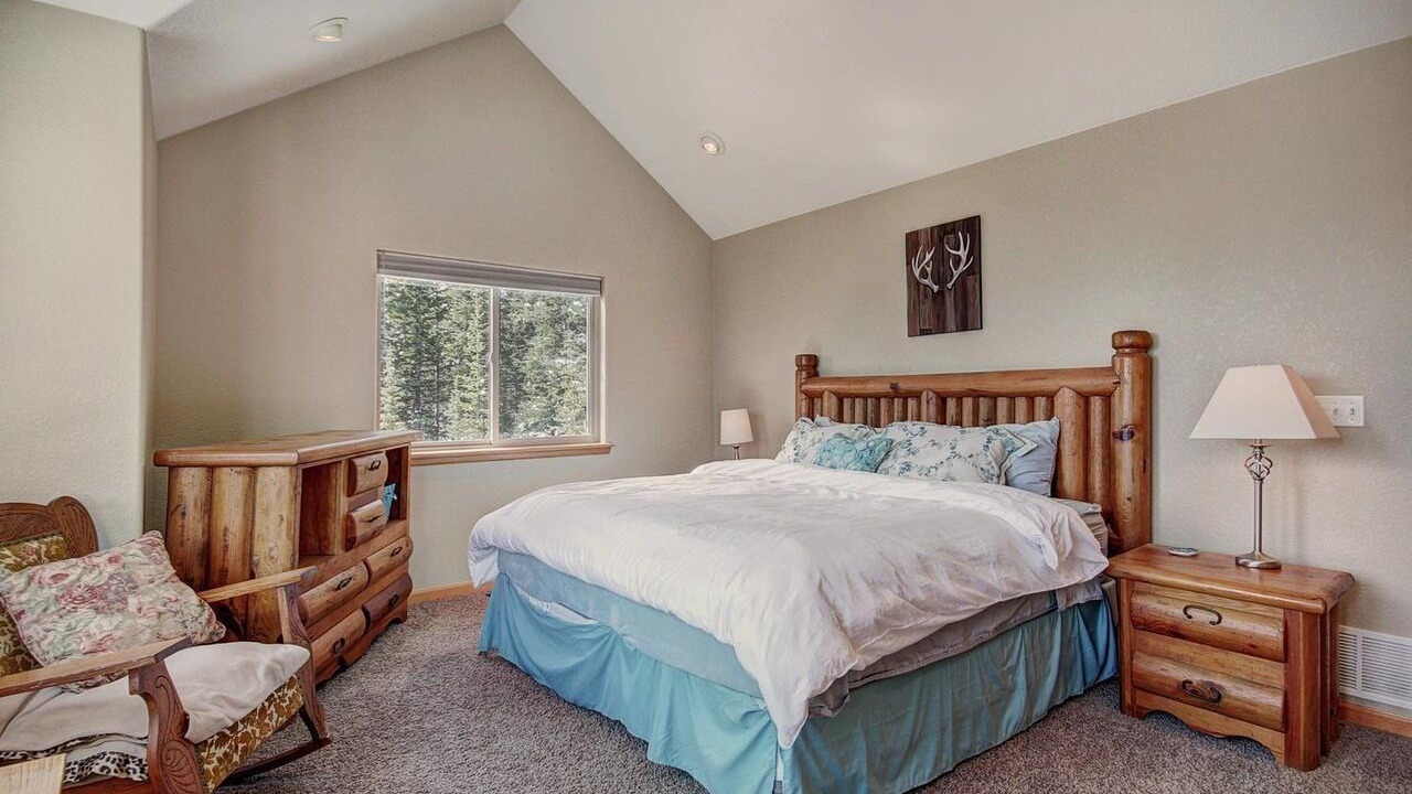 Photo of Bedroom in Valley of the Sun