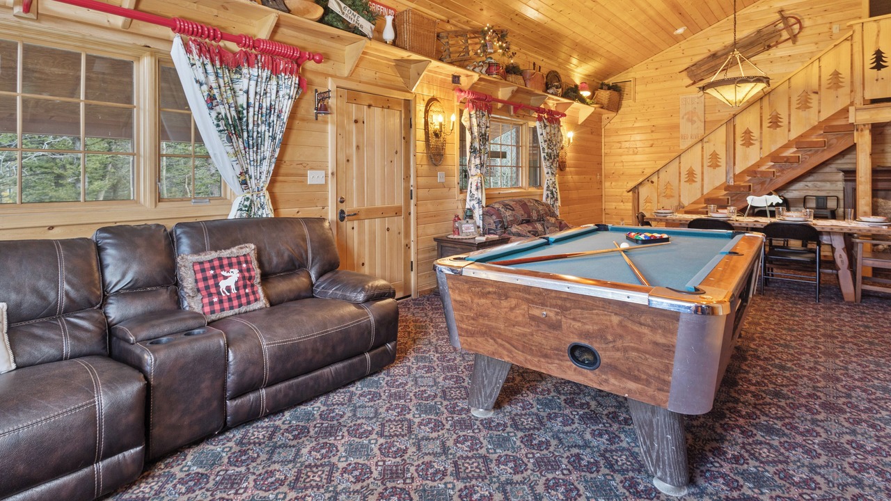 Photo of Bedroom in Red River