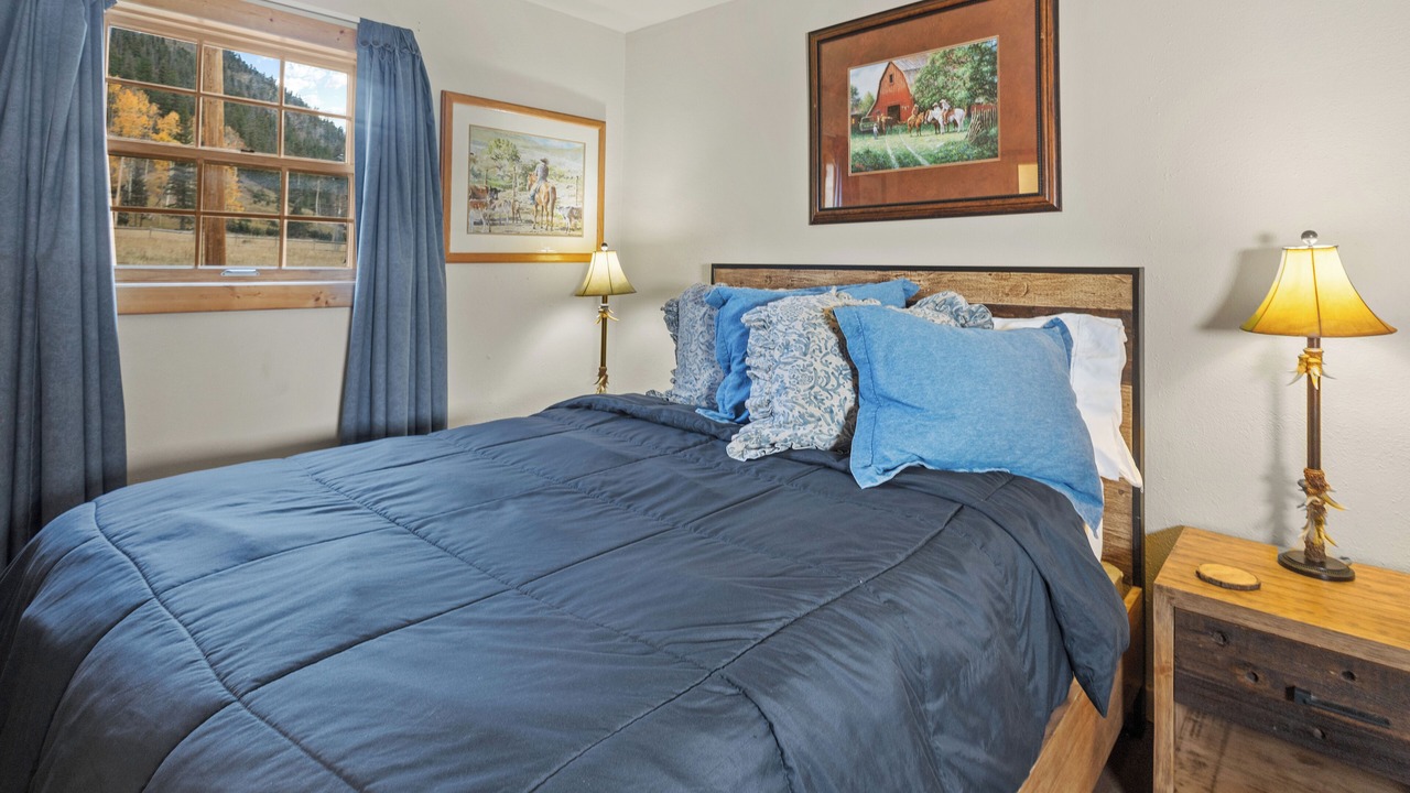 Photo of Bedroom in Red River