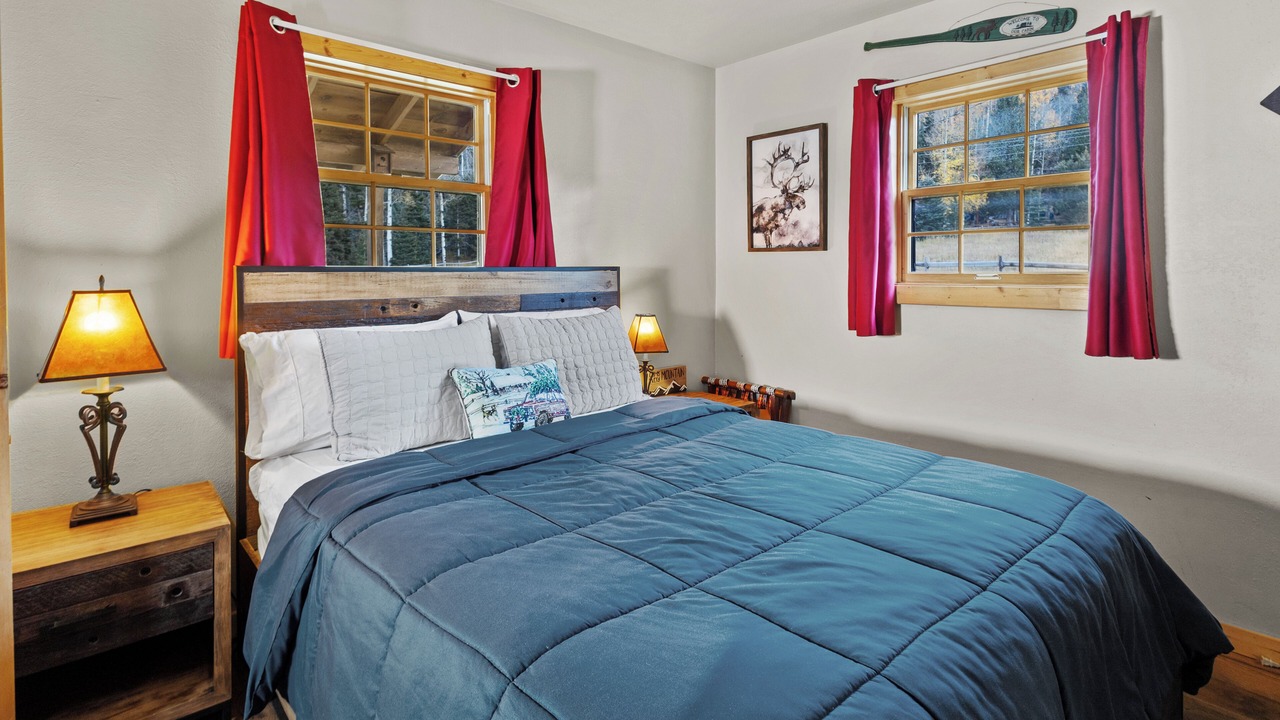 Photo of Bedroom in Red River