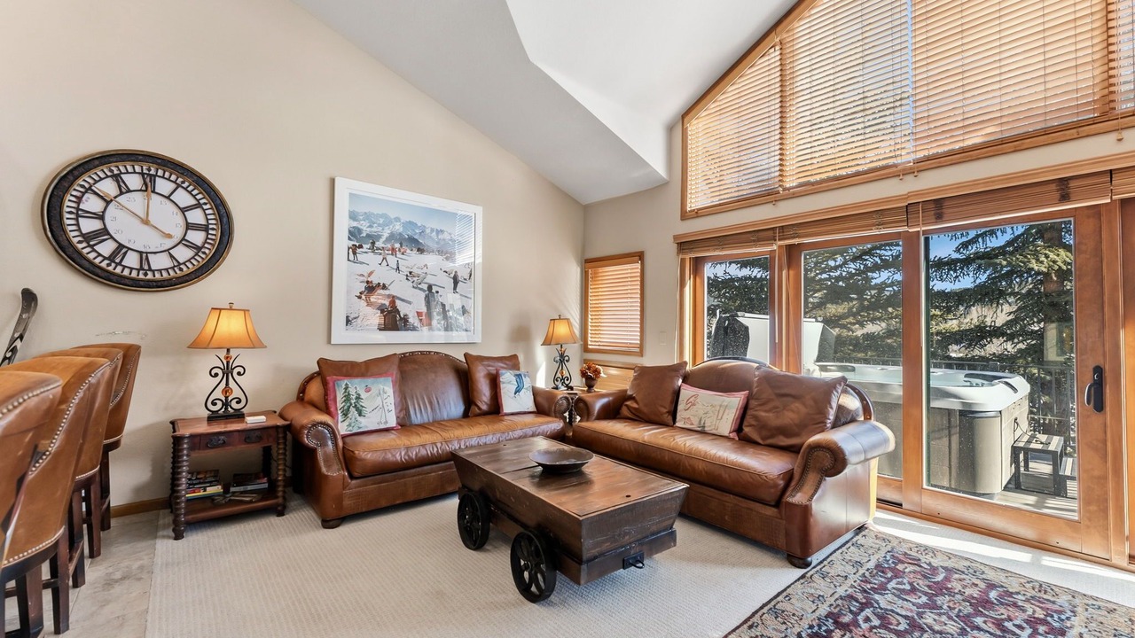 Photo of Bedroom in Peak 9