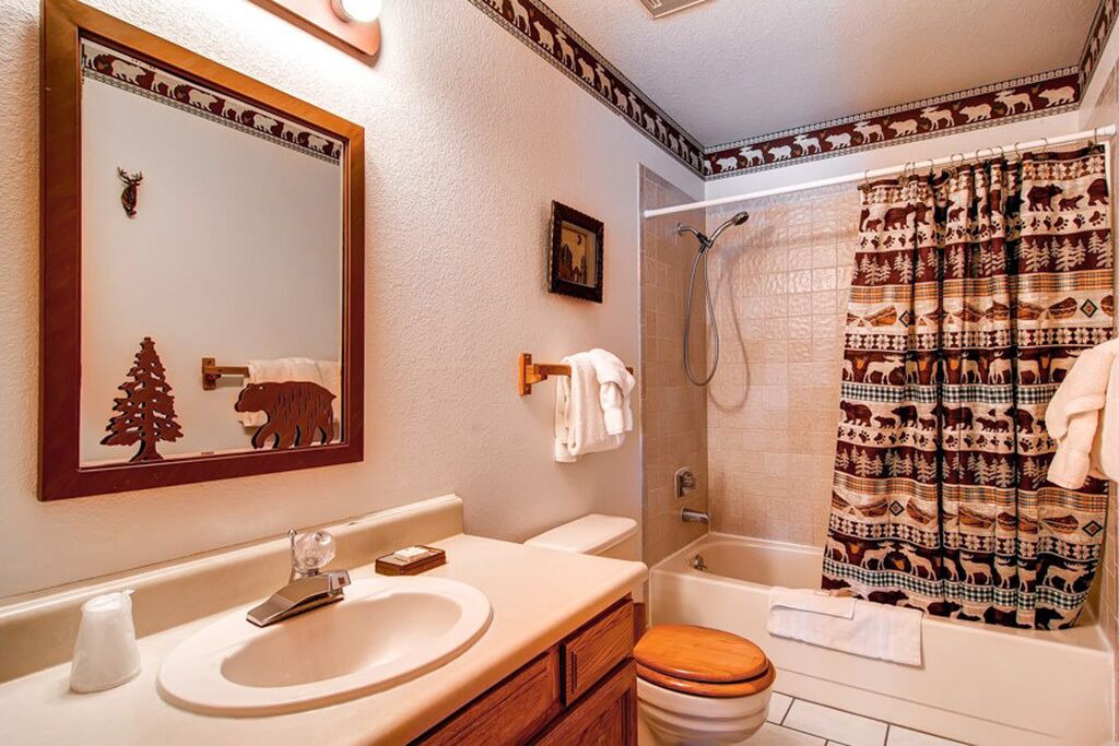 Photo of Bathroom in Wildernest