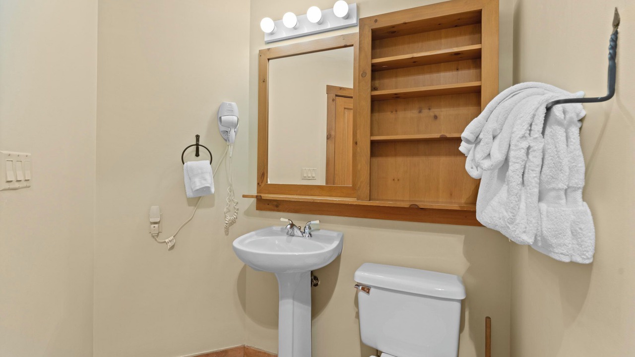 Photo of Bathroom in River Run