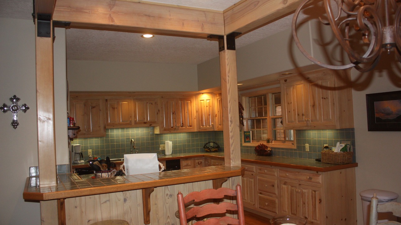 Photo of Kitchen in Red River