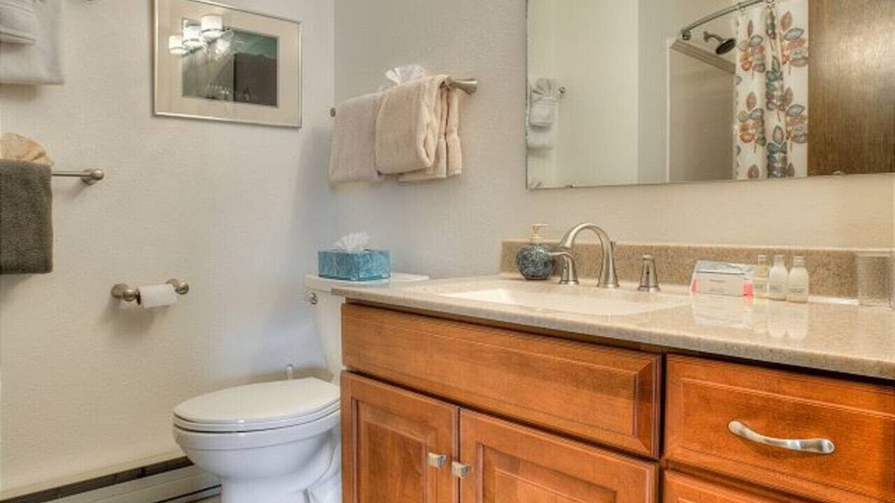 Photo of Bathroom in Windcliff Estates