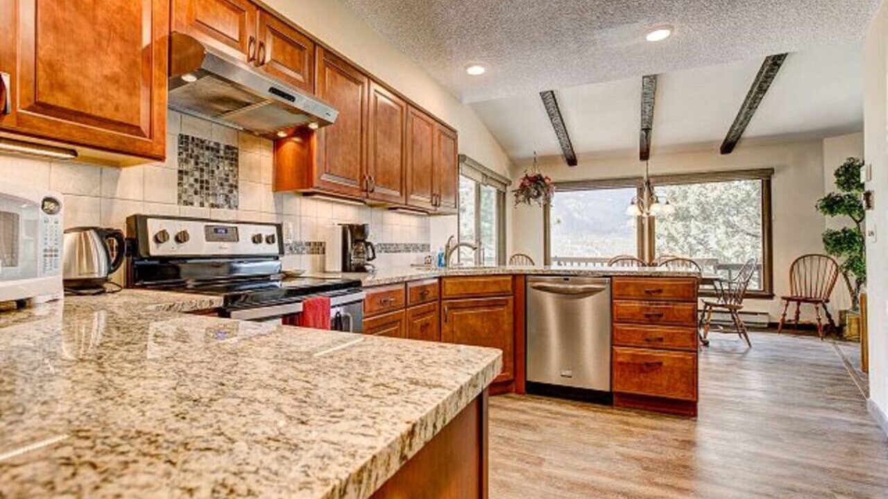 Photo of Kitchen in Windcliff Estates