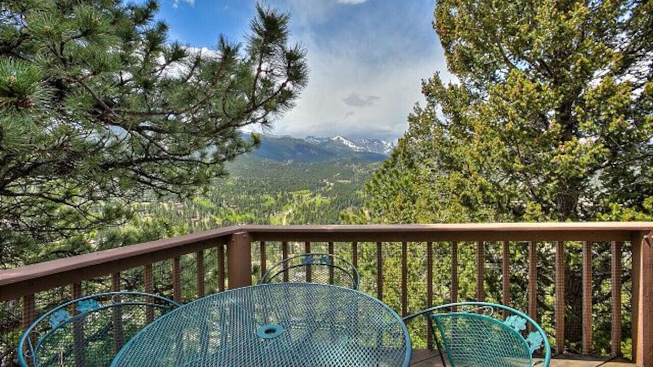 Photo of Outdoor in Windcliff Estates