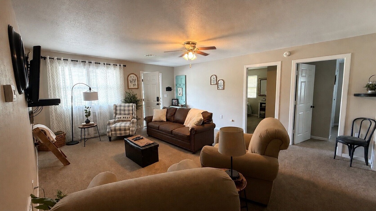 Photo of Livingroom in Parsons