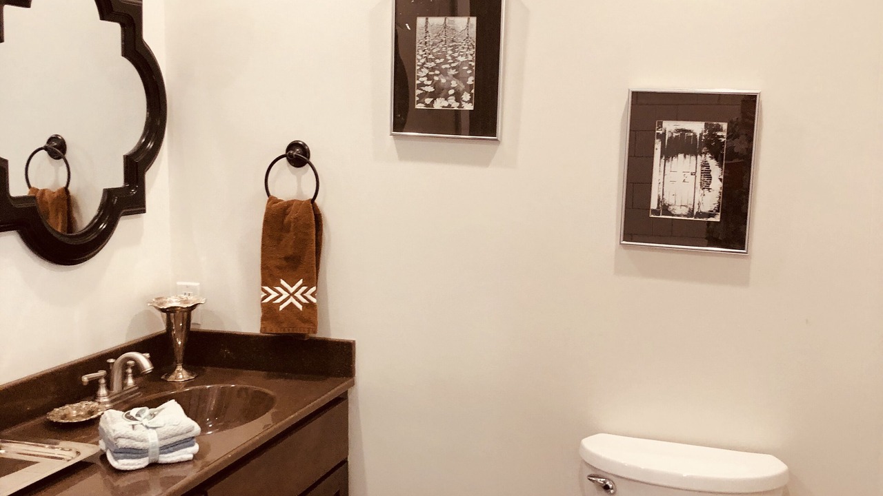 Photo of Bathroom in Pauline