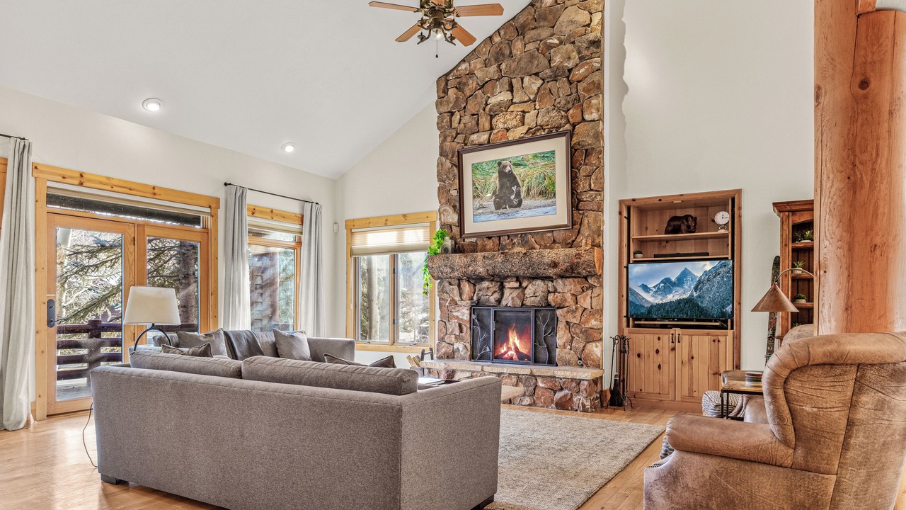 Photo of Livingroom in Deer Valley