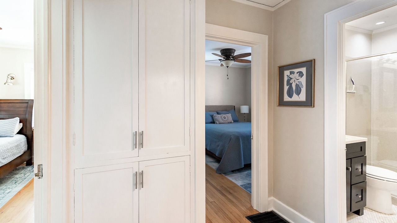 Photo of Bedroom in West Plaza