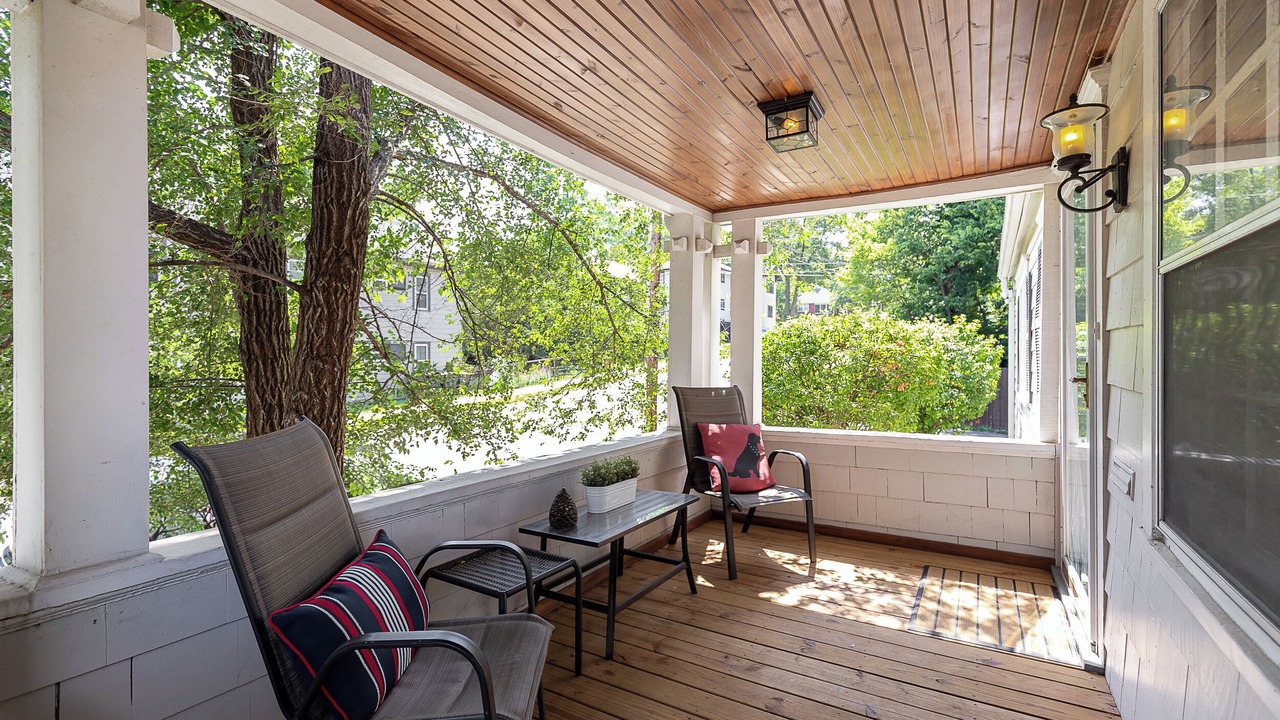 Photo of Patio Balcony in West Plaza